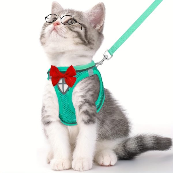 Cat Harness and Leash Set, Soft and Breathable Vest with Reflective Strips, Escape-Proof Kitten Harness, Suitable for Cat Walking and Travel