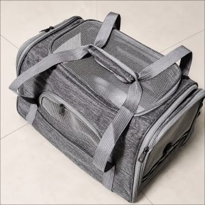 Pet Carrier Handbag Portable Foldable Cat and Dog Bag with Cushion Breathable Pet Backpack for Cats - Image 4