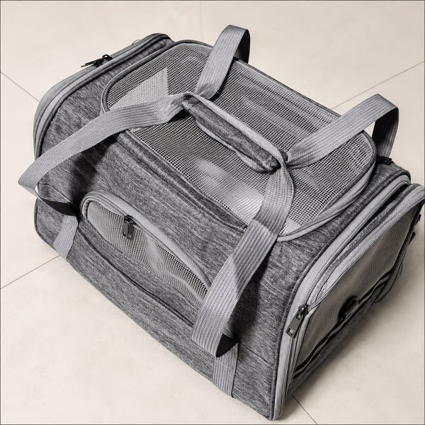 Pet Carrier Handbag Portable Foldable Cat and Dog Bag with Cushion Breathable Pet Backpack for Cats