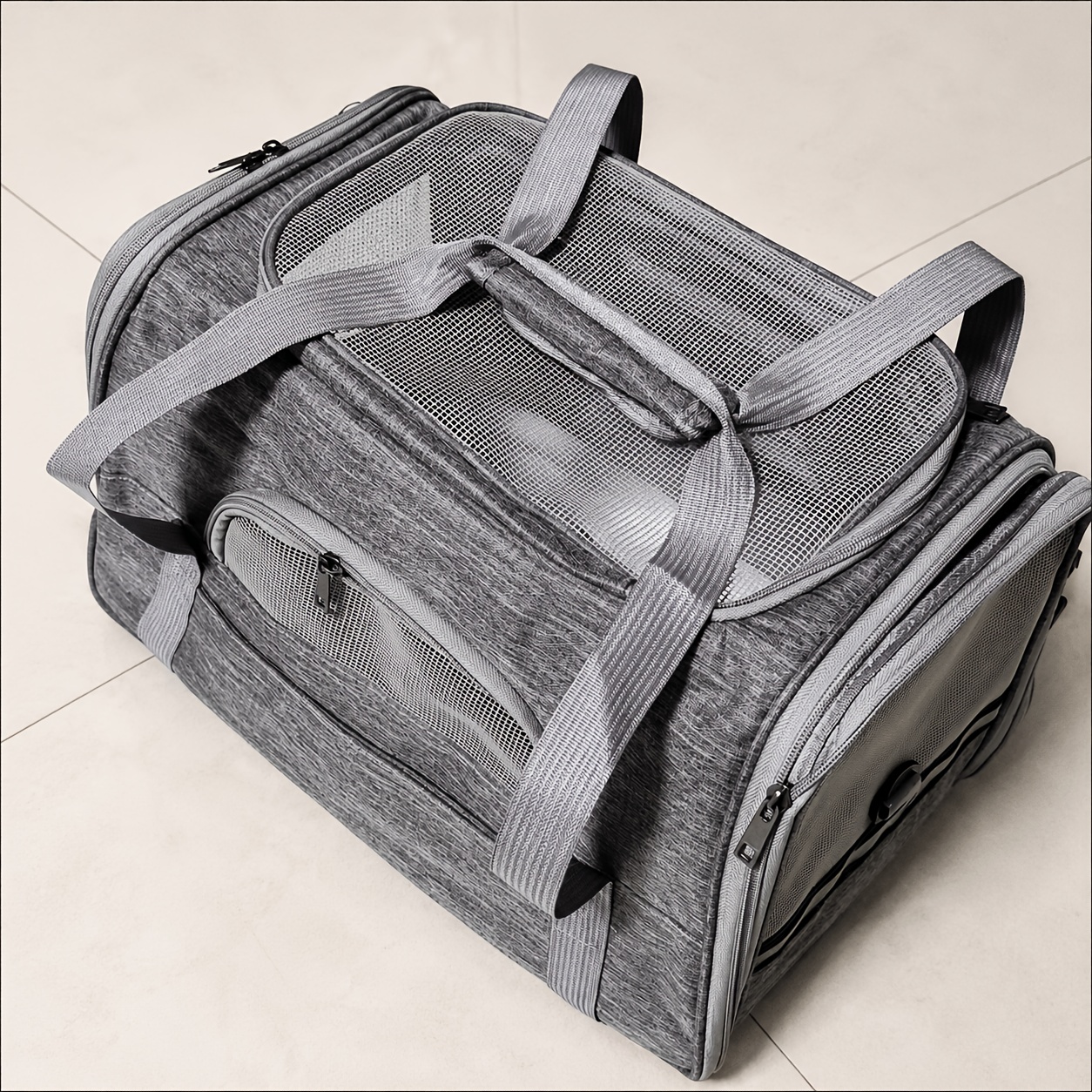 Pet Carrier Handbag Portable Foldable Cat and Dog Bag with Cushion Breathable Pet Backpack for Cats - Image 4